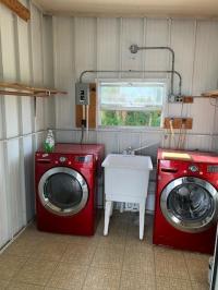 1983 Homes of Merit Twin Manor Mobile Home