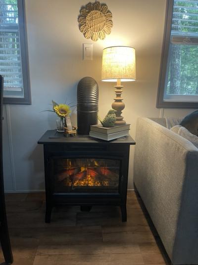 Photo 2 of 20 of home located at 261 Point Sebago Road, Lot S0344 Casco, ME 04015