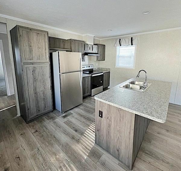 Photo 1 of 2 of home located at 530 Mariway Cir Lot 268 Indianapolis, IN 46234