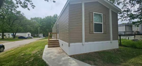 Photo 1 of 2 of home located at 9165 Tansel Cir Lot 206 Indianapolis, IN 46234