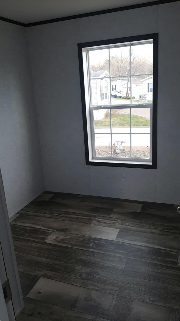 2025 Redman Advantage SW RAS-F-36627  Home