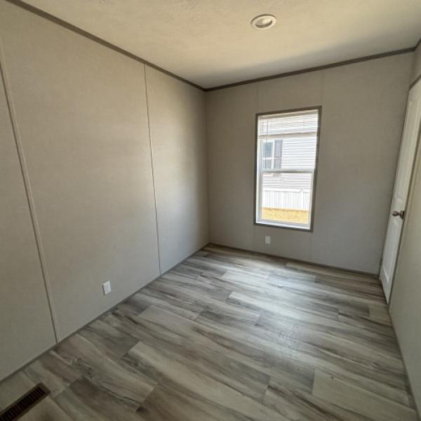 2025 Clayton Mobile Home