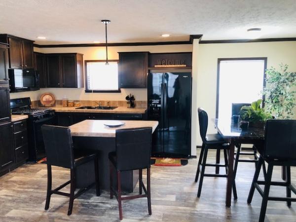 2020 Adventure Mojave 3523F  Home