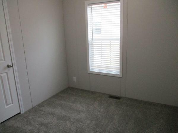 2021 Champion DD2852 209R  Home