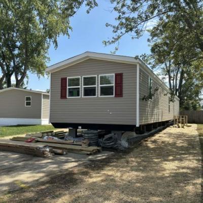 Mobile Home at 27 Crestwood Drive #0069 Middletown, IN 47356