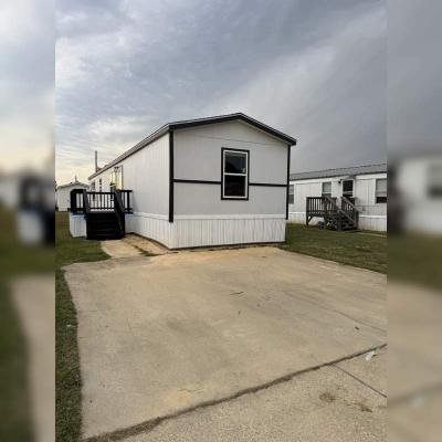 Mobile Home at 6680 Poppy Lumberton, TX 77657