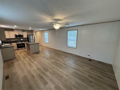 Mobile Home at 38 Grant Street West Branch, IA 52358