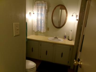 Photo 4 of 13 of home located at 7100 Ulmerton Rd Lot 281 Largo, FL 33771