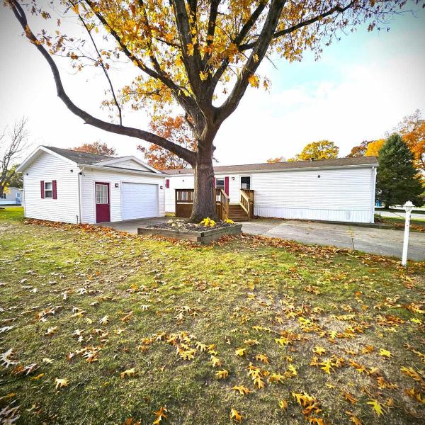 Dutch Park Mobile Home For Sale