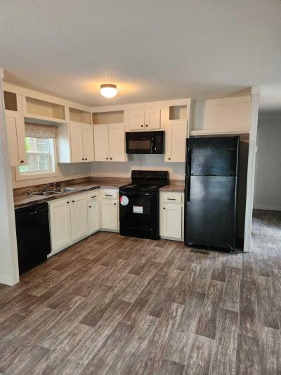 Photo 5 of 15 of home located at 250 Cedar Heights Rd Lot-58 Carrollton, GA 30116