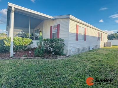 Photo 3 of 55 of home located at 5938 SW 60th Place Lot A-5 Ocala, FL 34474