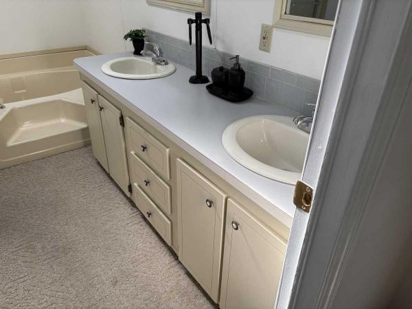 1988 GLEN DOUBLEWIDE Mobile Home