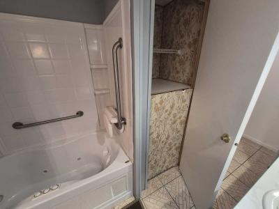 Photo 4 of 36 of home located at 7403 46th Ave N Saint Petersburg, FL 33709