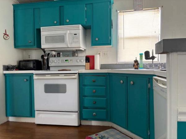 1985 Fleetwood Manufactured Home