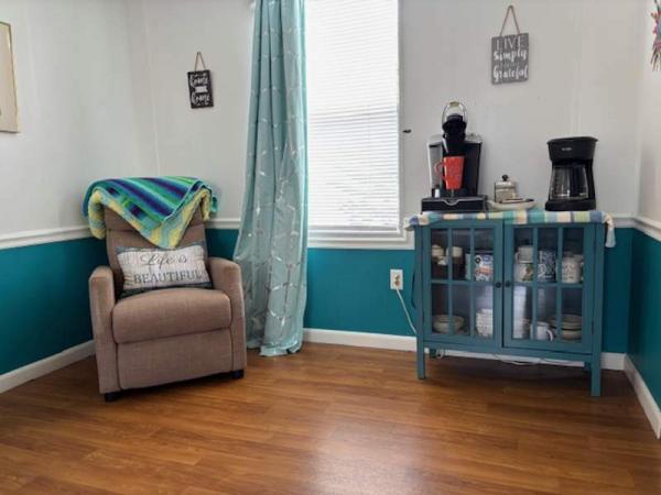 1985 Fleetwood Manufactured Home