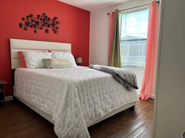 1985 Fleetwood Manufactured Home