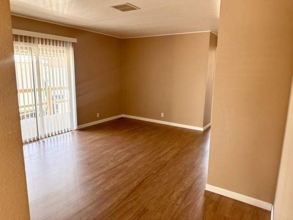 1975 Silvercrest Manufactured Home