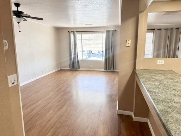 1975 Silvercrest Manufactured Home