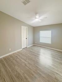 2000 SKYL 5902CTP Mobile Home