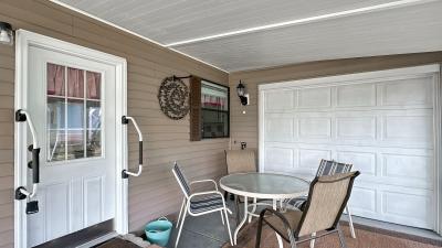 Photo 2 of 17 of home located at 805 Nelson Dr Lady Lake, FL 32159