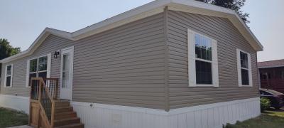 Mobile Home at 3912 Broken Oak White Lake, MI 48383