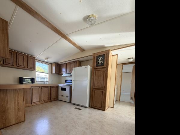 1990 Fleetwood Mobile Home