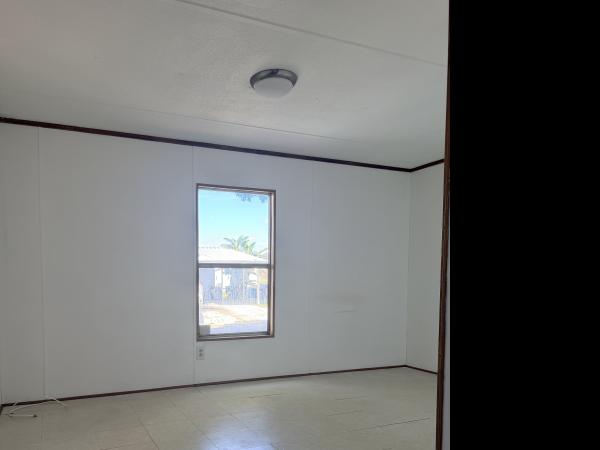 1990 Fleetwood Mobile Home