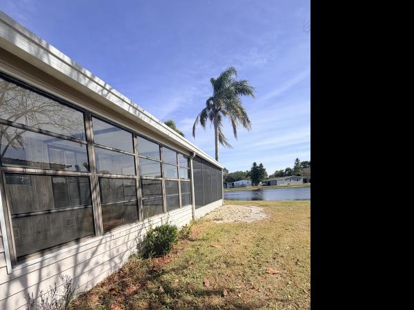 1990 Fleetwood Mobile Home