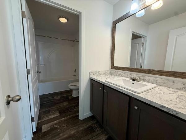 2020 Clayton - Middlebury Mobile Home