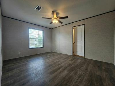 Photo 5 of 11 of home located at 1014 Myakka Drive North Fort Myers, FL 33917