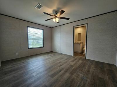 Photo 5 of 11 of home located at 1018 Myakka Drive North Fort Myers, FL 33917