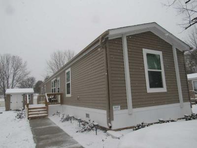 Mobile Home at 8662 Wallstreet Drive Indianapolis, IN 46234