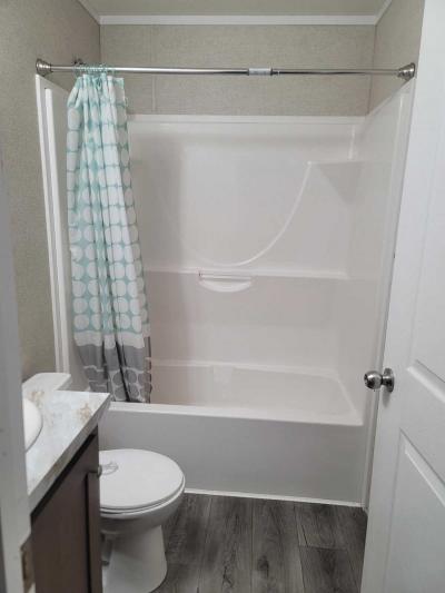 Photo 4 of 8 of home located at 801 E 18th St Lot 90 Albert Lea, MN 56007