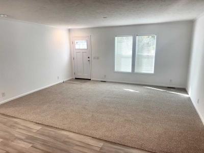 Photo 2 of 12 of home located at 3320 Sherwood Road Bay City, MI 48706