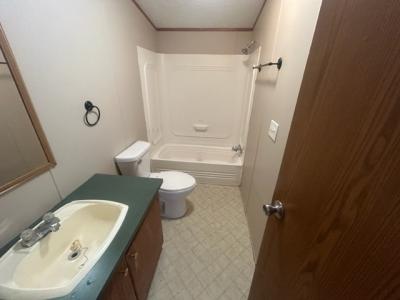 Photo 3 of 6 of home located at 38 Saint Michaels Dr Bourbonnais, IL 60914