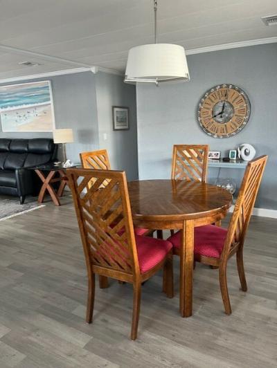 Photo 4 of 8 of home located at 51 Redwood Lane N. #63 Largo, FL 33770