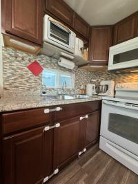 1971 HOMETTE Mobile Home