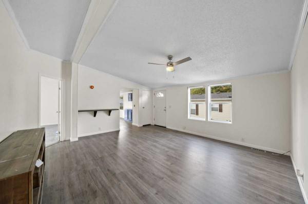 2000 Manufactured Home