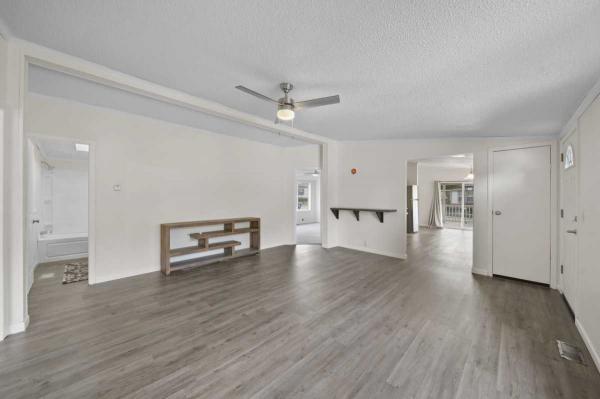 2000 Manufactured Home