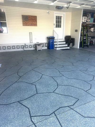 Photo 4 of 39 of home located at 1677 Deverly Dr Lot #776 Lakeland, FL 33801