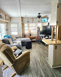 1984 RCIM Mobile Home