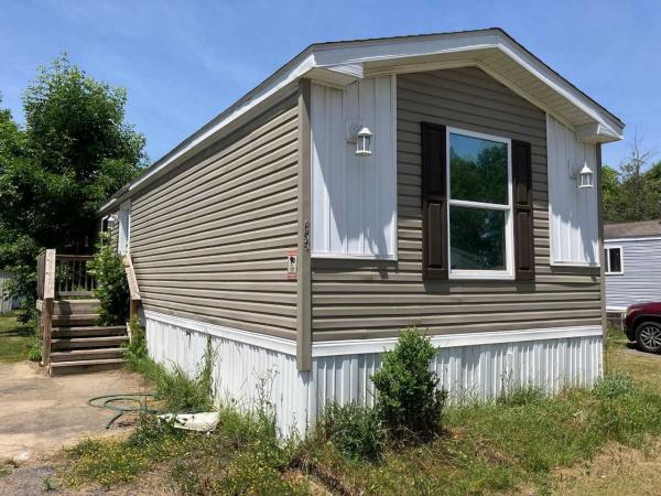 Photo 1 of 2 of home located at 6773 Rapids Road #259 Lockport, NY 14094