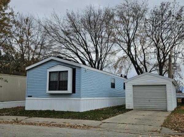 Photo 1 of 2 of home located at 1331 Bellevue St  Lot 161 Green Bay, WI 54302