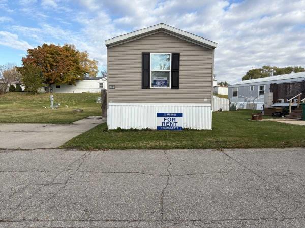 Photo 1 of 2 of home located at 3451 E Orange Rd Waterloo, IA 50701