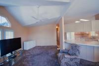 1999 Skyline Oakmanor Manufactured Home