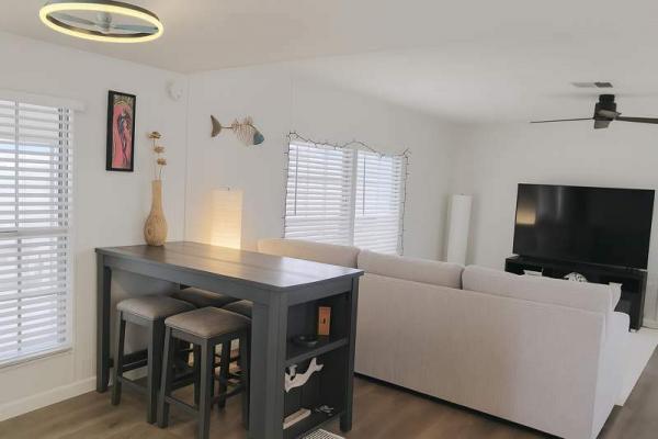 1973 Sprienta Manufactured Home