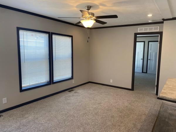 2022 Skyline FX Custom HUD 20x52 Mobile Home