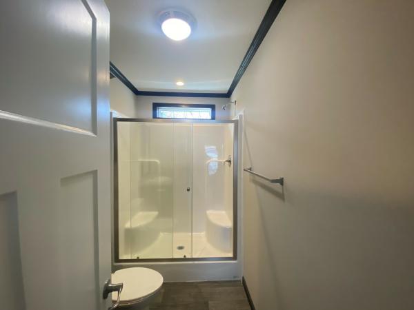 2022 Skyline FX Custom HUD 20x52 Mobile Home