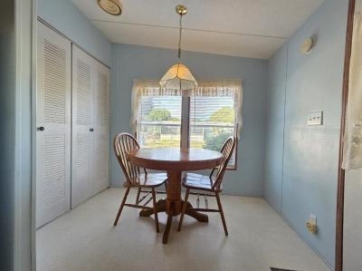 Photo 3 of 20 of home located at 565 N Genathy Drive Auburndale, FL 33823