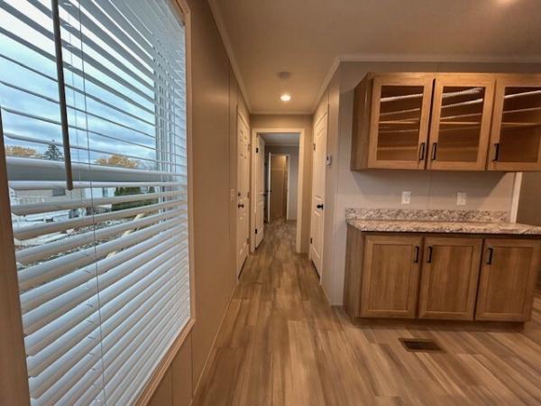 2025 Champion RAP1666H32212 Mobile Home